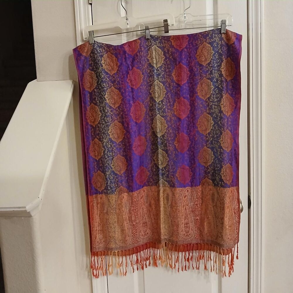 Pink purple orange yellow paisley pattern pashmina scarf or shawl with fringe - Picture 7 of 8
